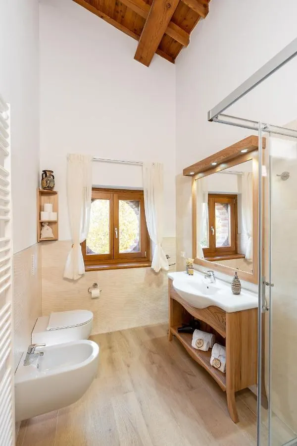 Agriturismo Ai Dossi Verona Farm stay