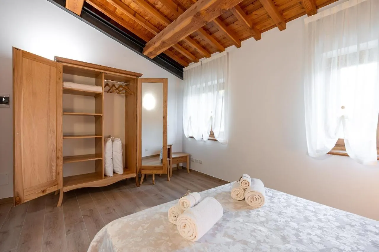 Farm stay Agriturismo Ai Dossi Verona